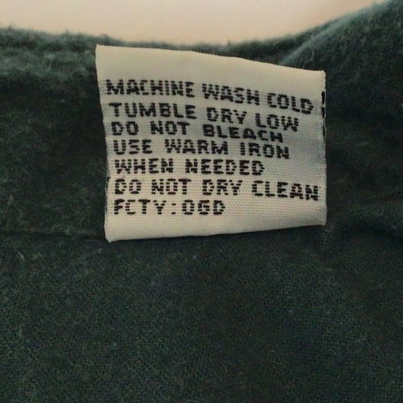 Bugle Boy - Men's Soft feel green button down shirt - Picture 5 of 5